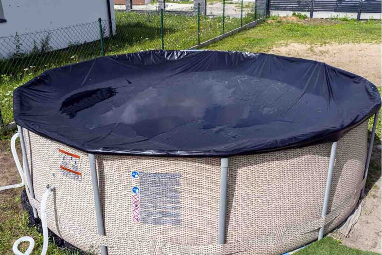 How to maintain and clean above ground pool covers properly