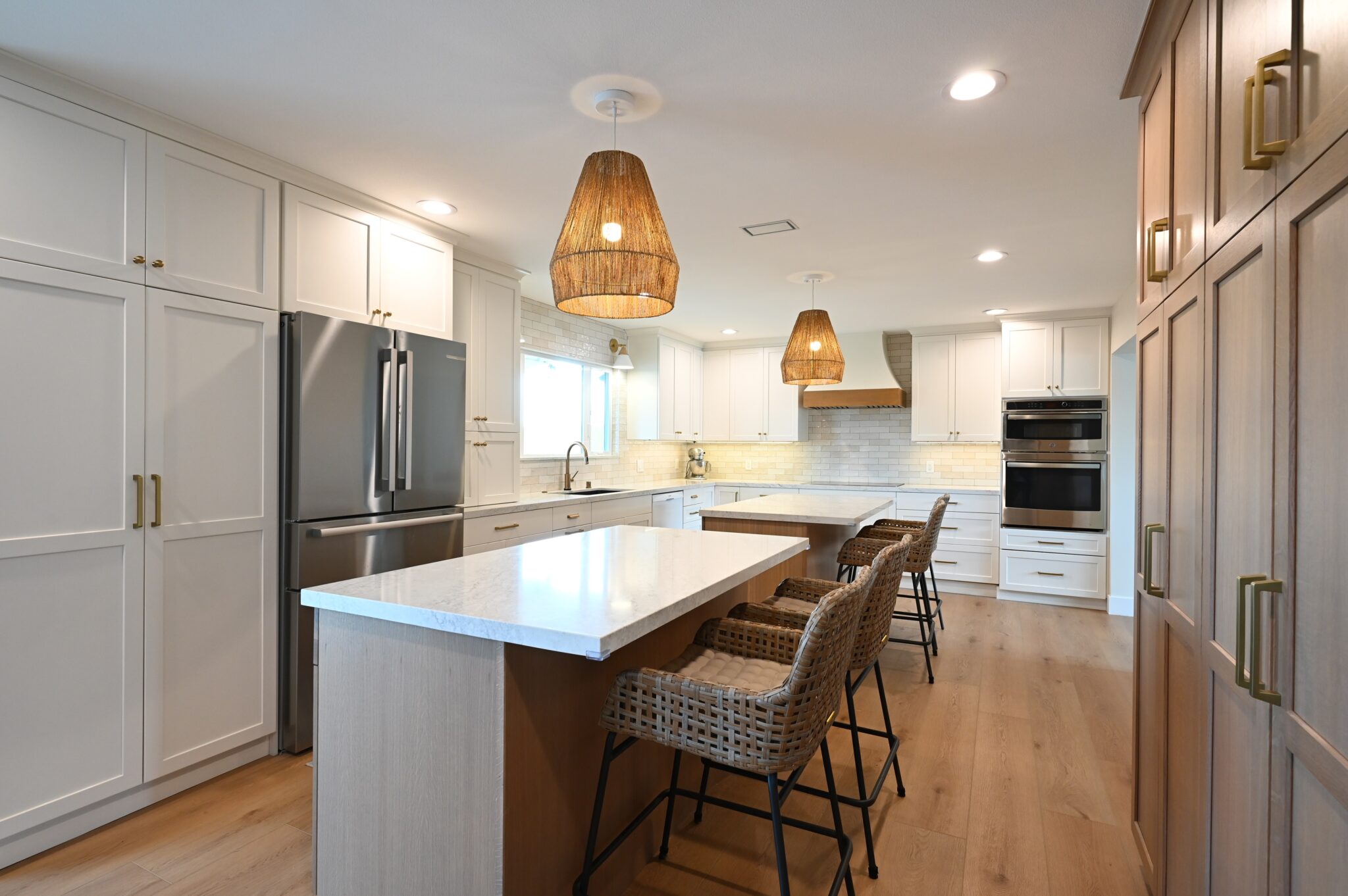 Coastal Kitchen Remodel by RnD Builders Inc project photo 4