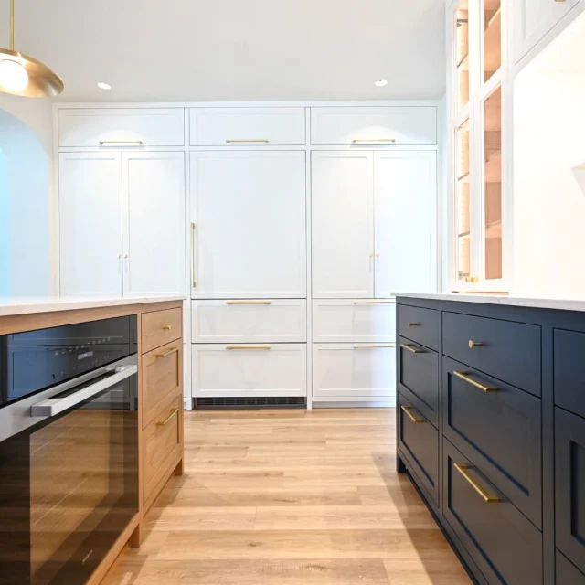 Transitional Kitchen with Navy Shaker Cabinets