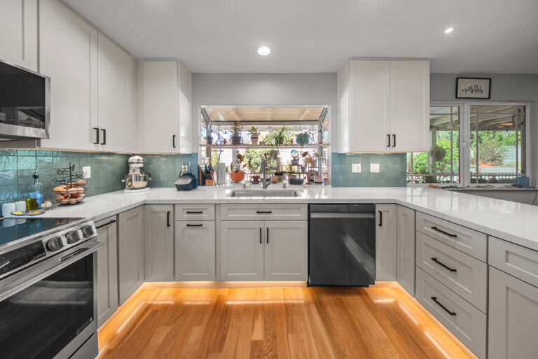 Thousand Oaks kitchen remodel: Sink Wall with Garden Window and Hardwood Floors in Thousand Oaks by RnD Builders Inc