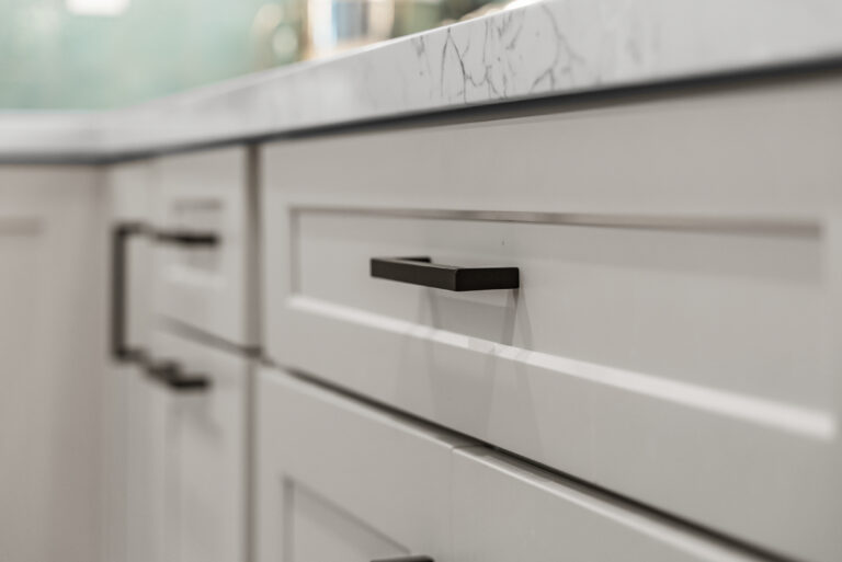 Thousand Oaks kitchen remodel: Black Bar Pull on a Shaker Drawer in Thousand Oaks by RnD Builders Inc