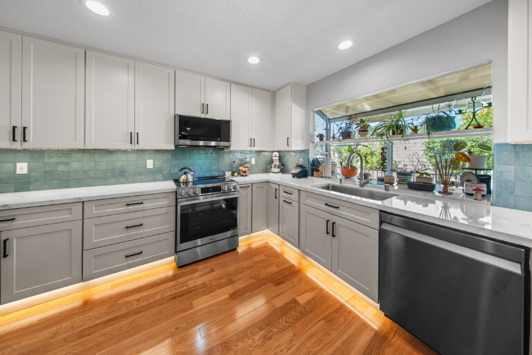 Sink Wall with Garden Window and Dishwasher with a stainless sink in Thousand Oaks by RnD Builders Inc