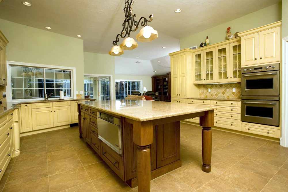 traditional-kitchen-remodel-value-1 why a traditional kitchen remodel adds lasting value to homes